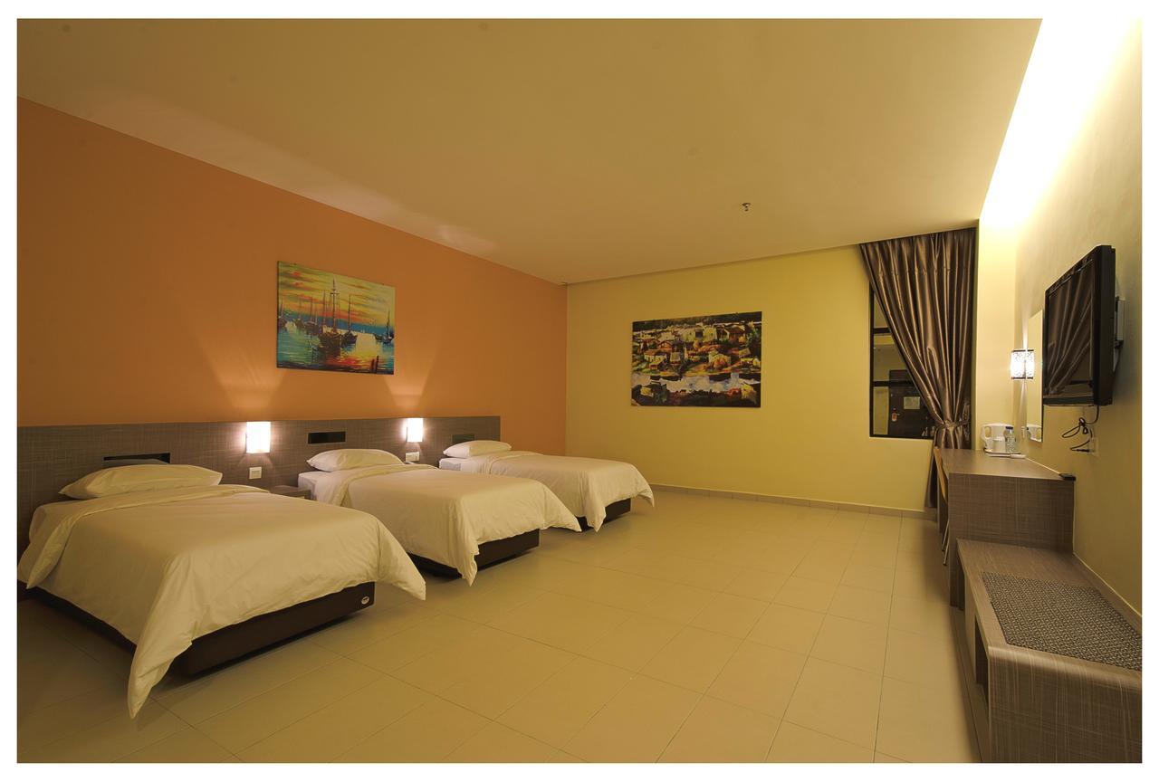 Prime City Express Hotel Клуанг Экстерьер фото